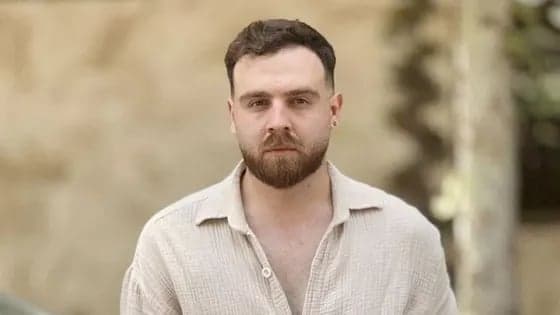 গ্রেপ্তার বিক্ষোভকারী এরফান সোলতানির মৃত্যুদণ্ড স্থগিত করল ইরান