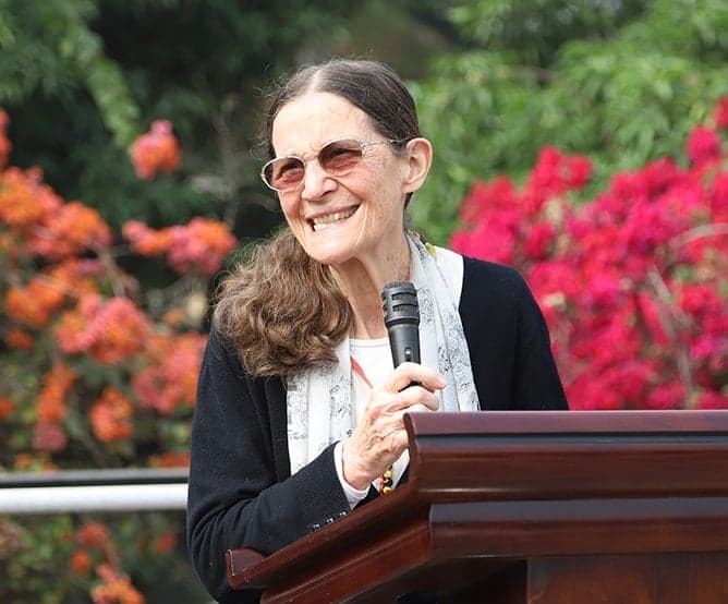 সিআরপি প্রতিষ্ঠাতা ভ্যালেরি অ্যান টেইলর এর সাথে একটি বিকেল