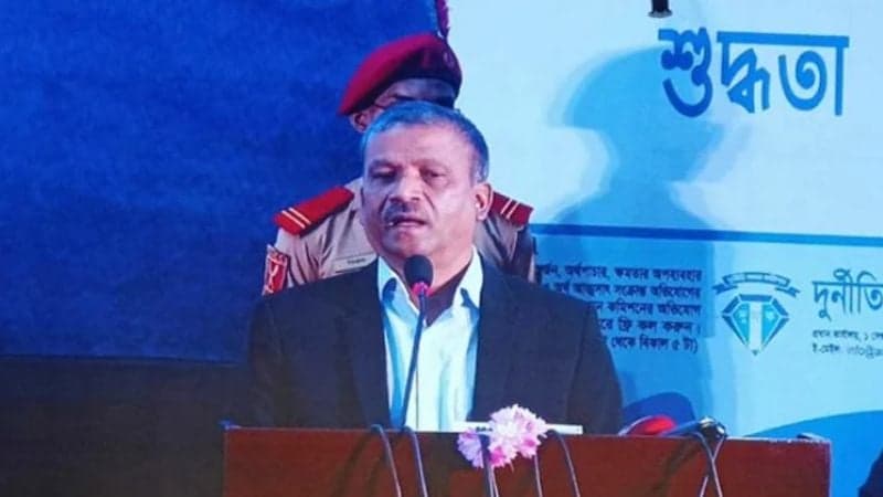 দুদক ও বিচার বিভাগ হাসিনার দাসে পরিণত হয়েছিল: আইন উপদেষ্টা