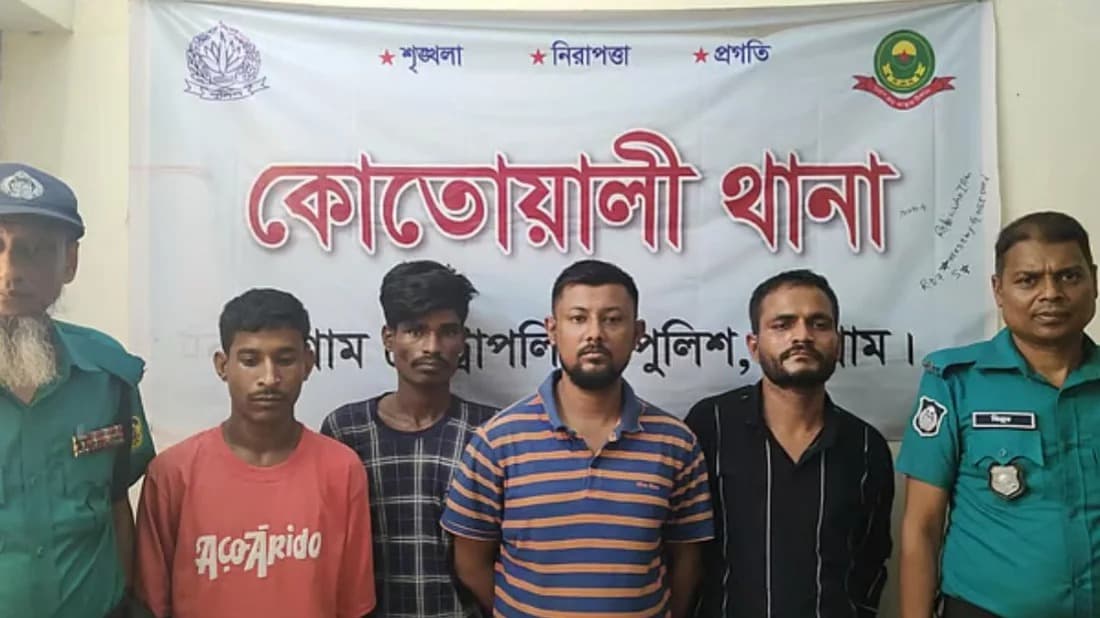 সাবেক মন্ত্রীর জানাজা শেষে ‘জয় বাংলা’ স্লোগান দিয়ে মিছিল করায় গ্রেপ্তার ১৯