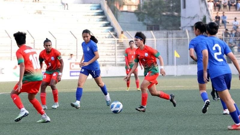 ৩-০ ব্যবধানে সিঙ্গাপুরকে হারাল বাংলাদেশ