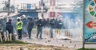 এক দফা দাবি: সারাদেশে সংঘর্ষে নিহত ৯৩