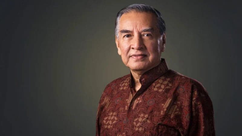 বাংলাদেশে সাংবাদিকতা সর্বগ্রাসী আতঙ্কের মধ্য দিয়ে যাচ্ছে: আলজাজিরাকে মাহফুজ আনাম