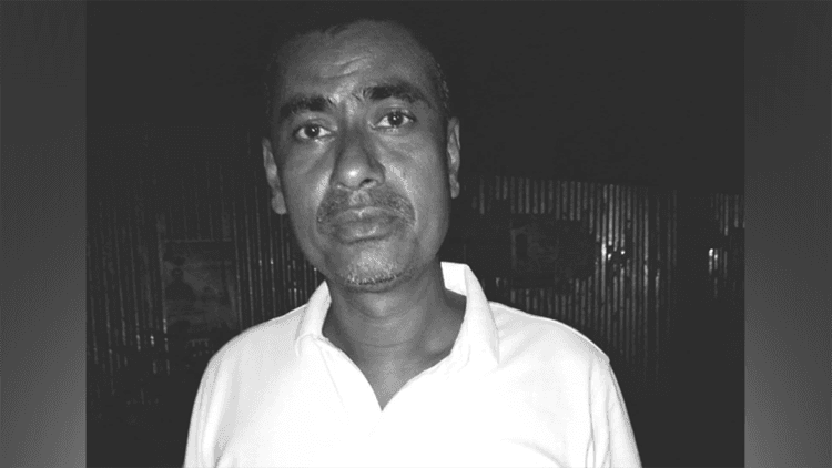 নিজ ঘর থেকে মাছ ব্যবসায়ীর গলাকাটা মরদেহ উদ্ধার