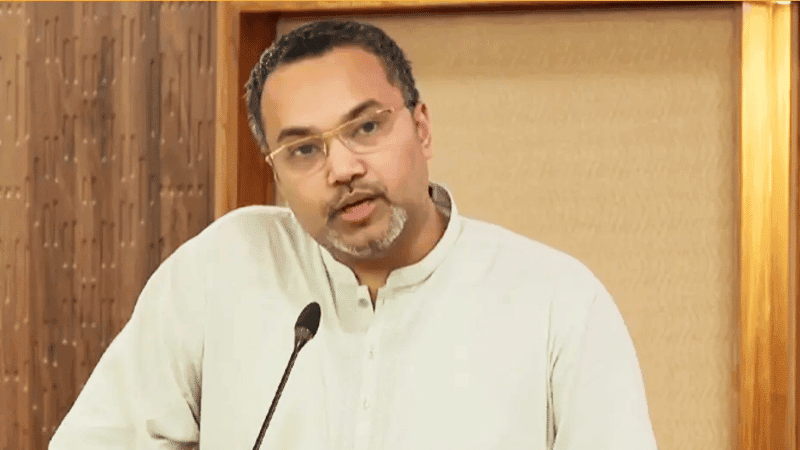 ১০০ দিনে ৯০.৬৬ মিলিয়ন ডলারের বৈদেশিক ঋণ পরিশোধ করেছে সরকার: মাহদী আমিন