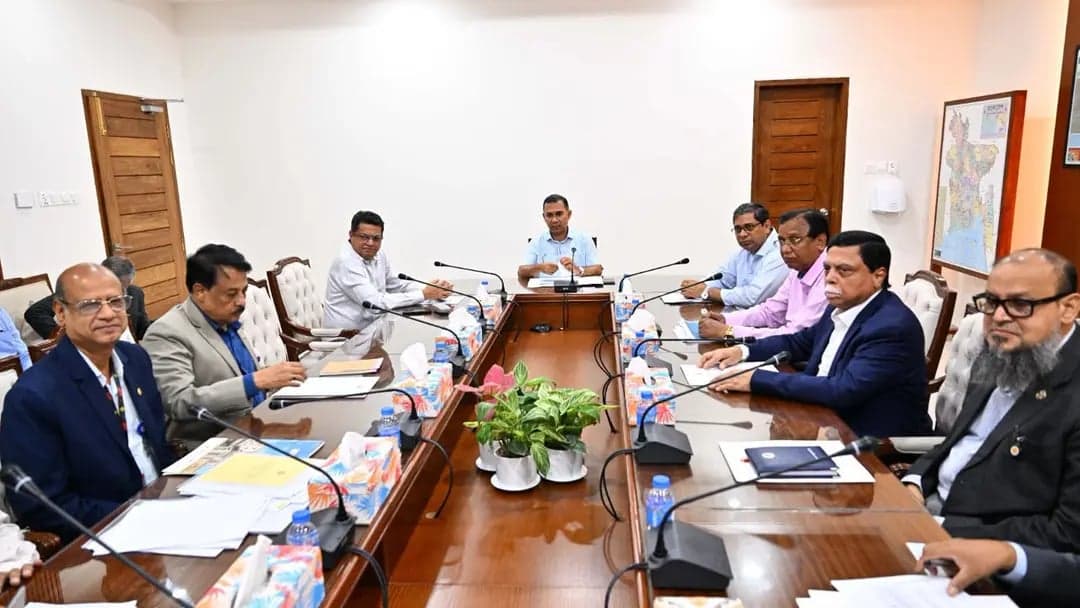 গুলশান-ধানমন্ডি-নিকেতন লেকের দূষণ রোধে সমন্বিত উদ্যোগের নির্দেশ প্রধানমন্ত্রীর