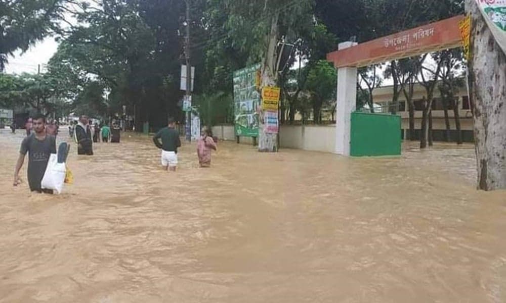 শেরপুরে বন্যায় ৩ জনের মৃত্যু হয়েছে, পানিবন্দি ৬০ হাজার মানুষ