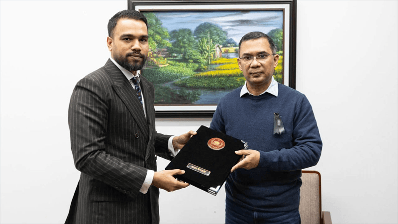 খালেদা জিয়ার মৃত্যু: প্রধান উপদেষ্টার শোকবার্তা তারেক রহমানের হাতে