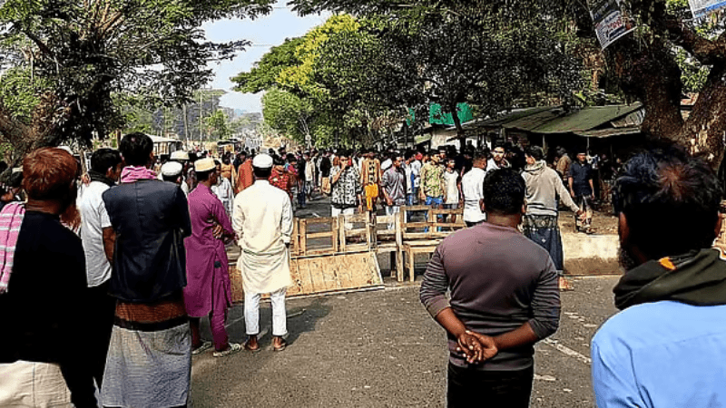 মিয়ানমার থেকে ছোড়া গুলিতে আহত শিশু আইসিইউতে