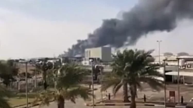 ১২০ ঘণ্টা ধরে ইন্টারনেট সংযোগ বিচ্ছিন্ন ইরান