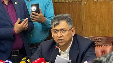 শিগগিরই পুলিশের ১০ হাজার কনস্টেবল নিয়োগ দেওয়া হবে: স্বরাষ্ট্রমন্ত্রী