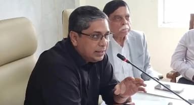 সৌরবিদ্যুতে চার্জ হবে ব্যাটারিচালিত রিকশা, করতে হবে নিবন্ধন: স্থানীয় সরকার প্রতিমন্ত্রী