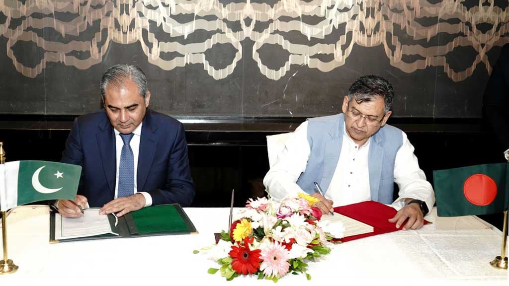মাদক পাচার রোধে বাংলাদেশ ও পাকিস্তানের সমঝোতা স্মারক