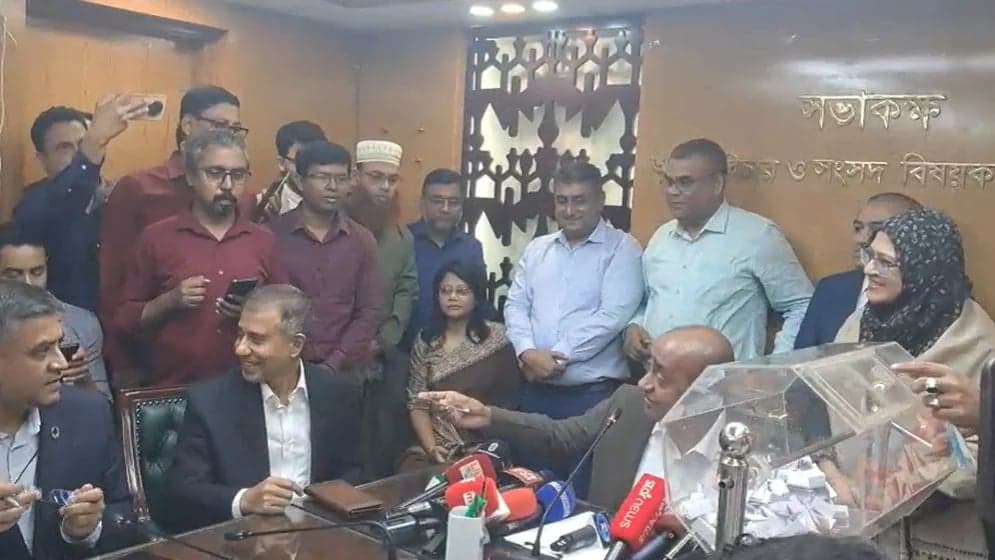 প্রথমবারের মতো লটারিতে বদলি, ১৮ সাব-রেজিস্ট্রারের তালিকা প্রকাশ