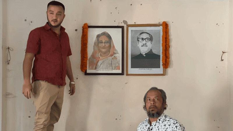 বরগুনায় তালা ভেঙে আওয়ামী লীগ কার্যালয়ে ছাত্রলীগের নেতা-কর্মীরা