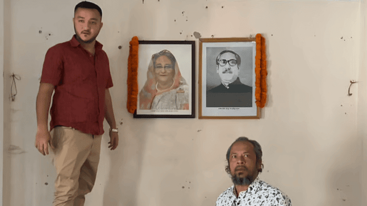 বরগুনায় তালা ভেঙে আওয়ামী লীগ কার্যালয়ে ছাত্রলীগের নেতা-কর্মীরা