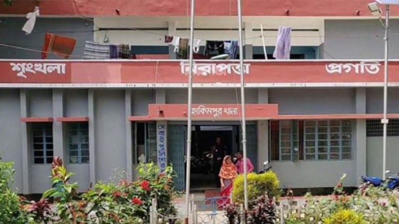 দিনাজপুরে ছুটির দিনে অফিসে ডেকে নারী ধর্ষণের অভিযোগ, প্রাণিসম্পদ কর্মকর্তা গ্রেপ্তার