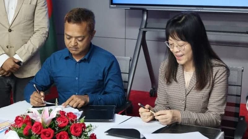 ডিক্যাব ও বাংলাদেশ চীন আপন মিডিয়া ক্লাবের মধ্যে সমঝোতা স্মারক সই