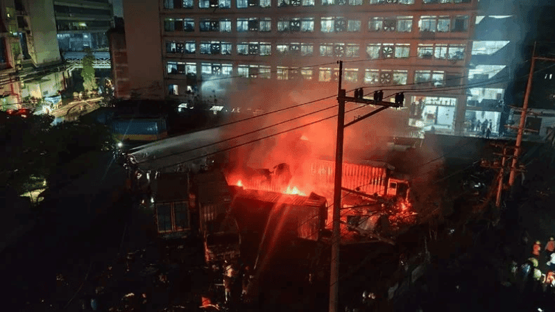 আশুলিয়ায় গ্যাস সিলিন্ডারবোঝাই গাড়িতে বিস্ফোরণ, নিহত বেড়ে ৮