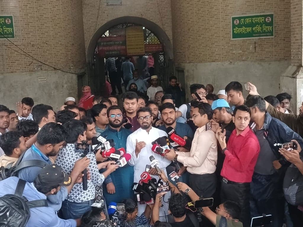 নুরের ওপর হামলা: অপরাধীদের গ্রেপ্তারে ৪৮ ঘণ্টার আলটিমেটাম