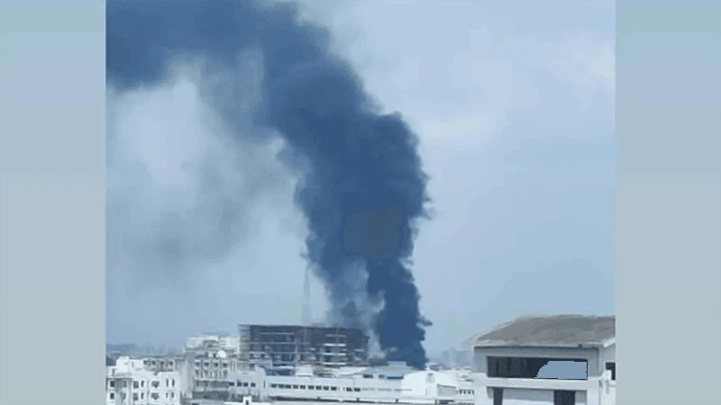 মহাখালীতে ভবনে আগুন, নিয়ন্ত্রণে ফায়ার সার্ভিসের ৩ ইউনিট