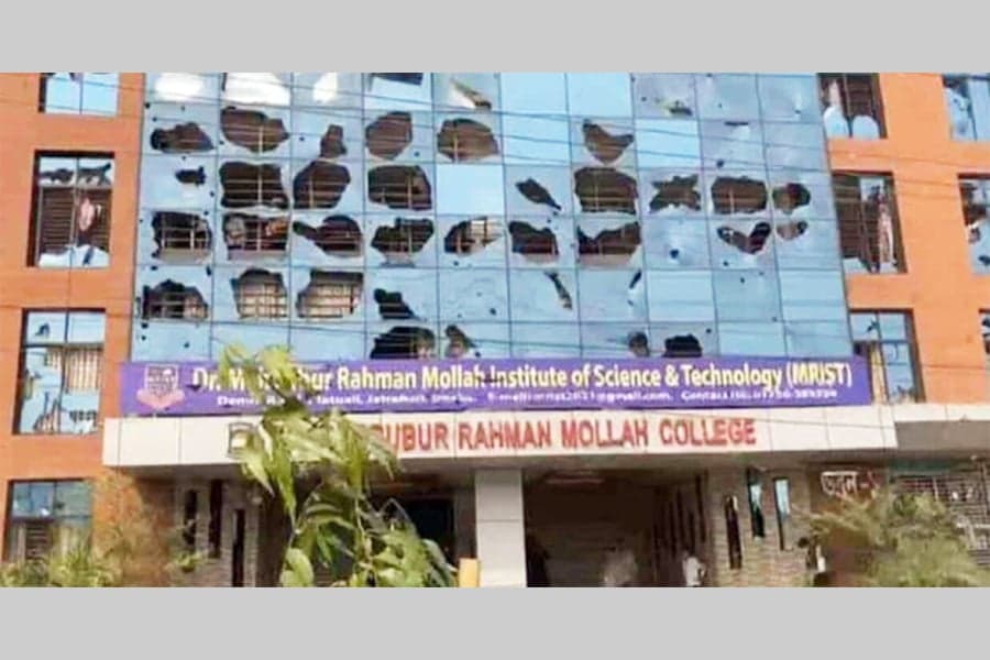 শত কোটি টাকার ক্ষতি চার কলেজে, পরীক্ষা নিয়ে অনিশ্চয়তায় ২৩০০ শিক্ষার্থী