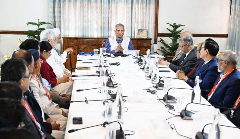 সংস্কার কমিশনের সুপারিশগুলো গ্রহণ ও বাস্তবায়নের আহ্বান প্রধান উপদেষ্টার