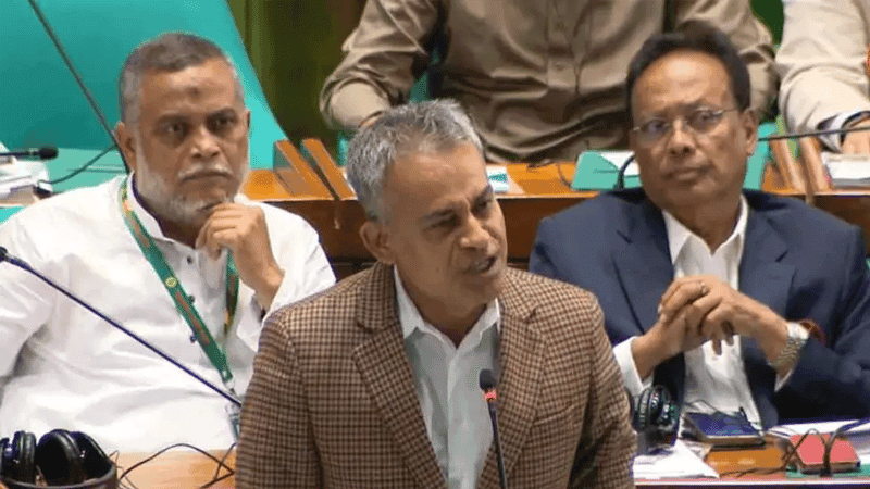 বিরোধী দলের শিষ্টাচার নিয়ে প্রশ্ন তুলে রাজনীতি শেখার পরামর্শ সেতুমন্ত্রীর