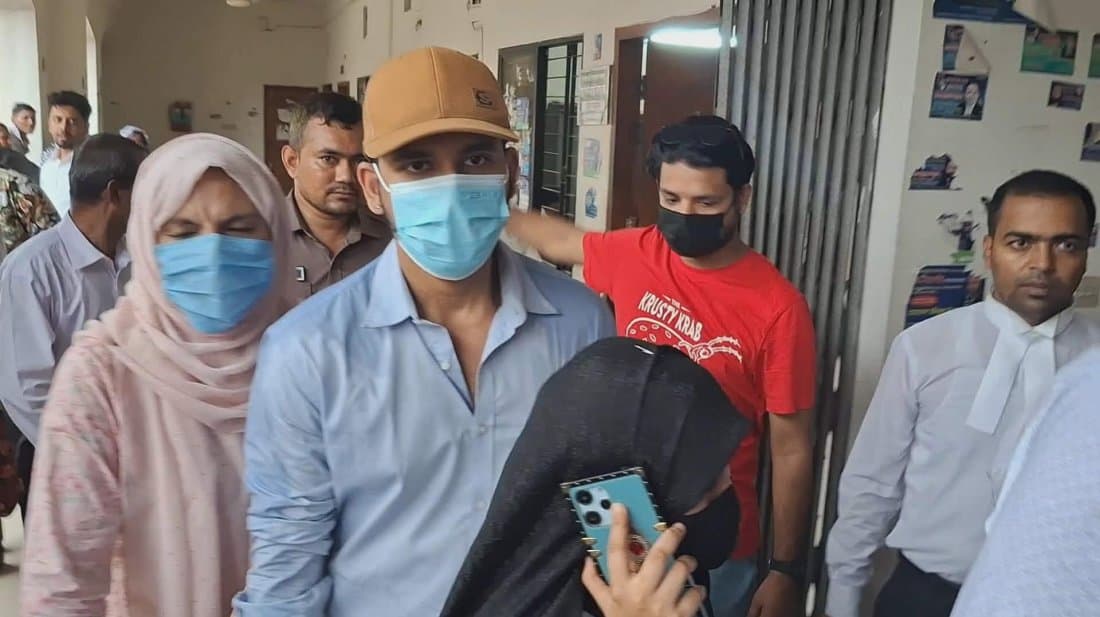 স্ত্রীকে আত্মহত্যায় প্ররোচনার মামলায় আদালতে আত্মসমর্পণ, জামিন চাইলেন অভিনেতা আলভী