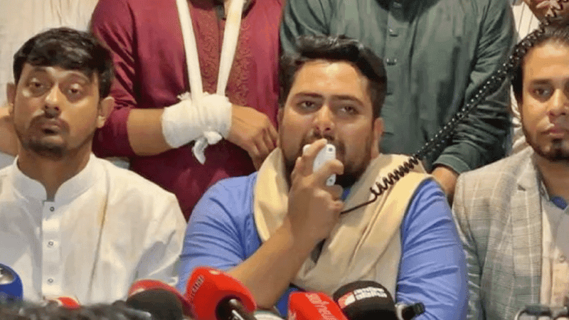 পুলিশ নীরব থাকলে আমরা আমাদের দায়িত্ব পালন করব: নাহিদ ইসলাম