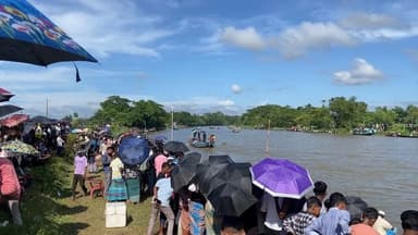 তৌহিদী জনতার বাধা পেরিয়ে সোনাই নদীতে নৌকাবাইচ, জড়ো হাজারো মানুষ