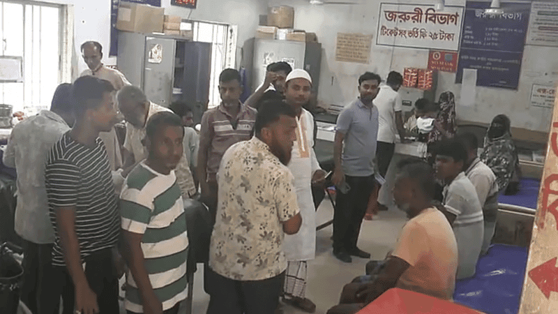 লঘুচাপের প্রভাবে চার নৌযানডুবিতে নিহত ১, জীবিত উদ্ধার ৫৫
