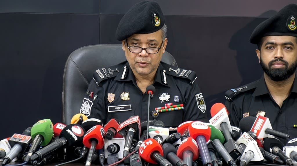মারধরের প্রতিবাদ করায় এসআই আলতাফকে পিটিয়ে হত্যা:  র‍্যাব