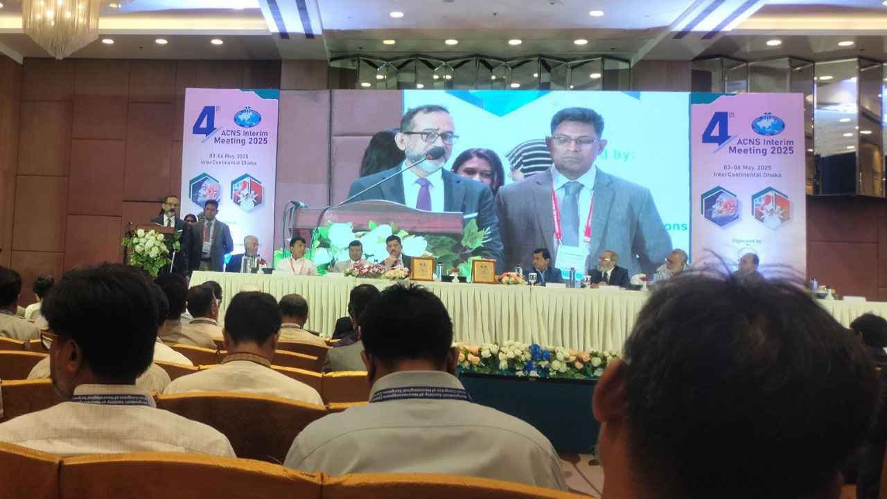 চিকিৎসা ব্যয় মেটাতে বছরে ৫০ লাখ মানুষ দারিদ্র্যসীমার নিচে নেমে যাচ্ছেন: অধ্যাপক শাহিনুল