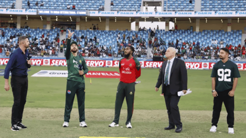 পাকিস্তানের বিপক্ষে টস জিতে ফিল্ডিংয়ে বাংলাদেশ