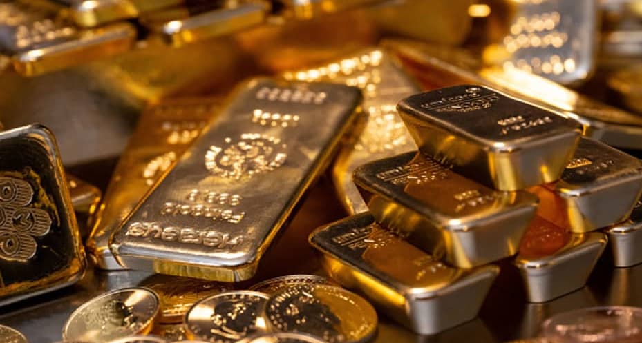 শাহজালাল বিমানবন্দরে ৬৯টি স্বর্ণের বার ও অলংকারসহ নারী আটক