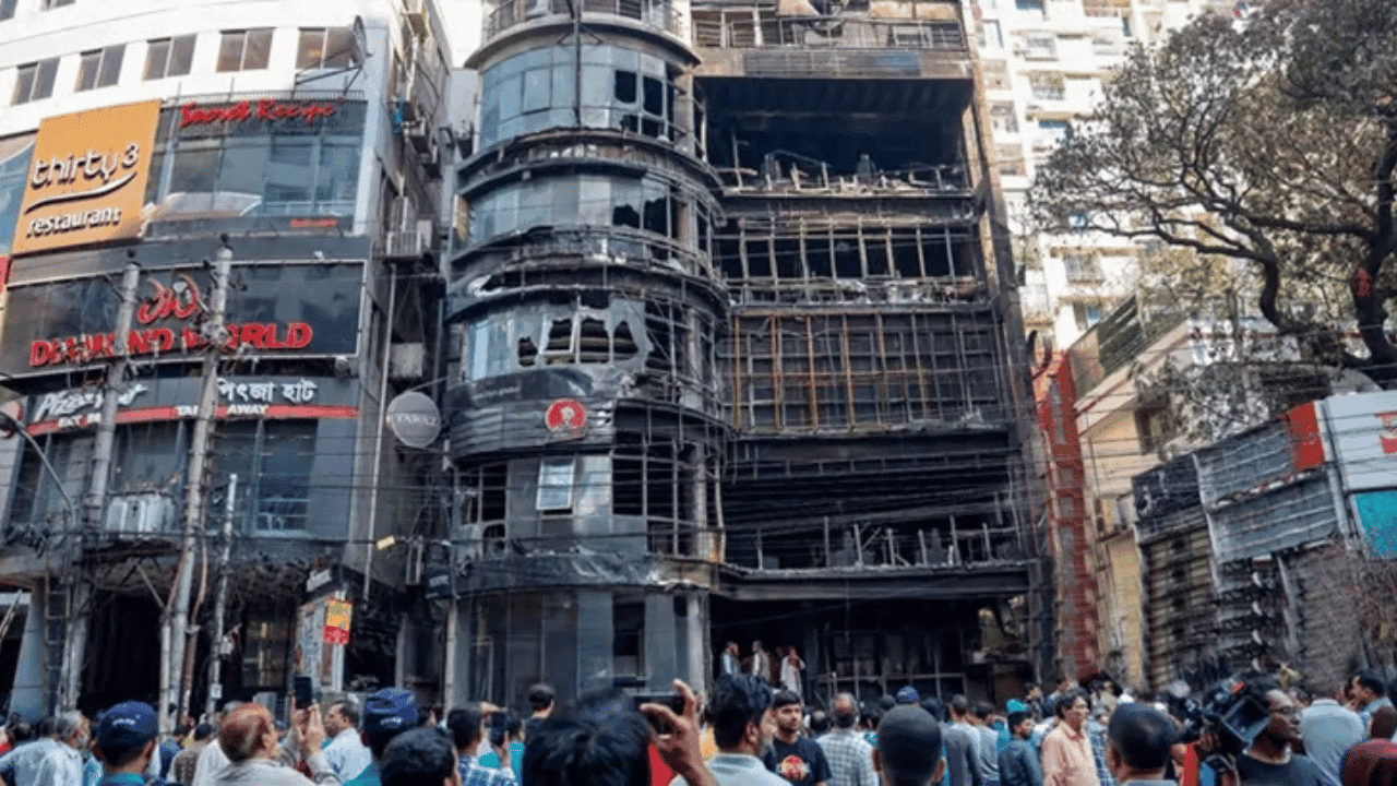 বেইলি রোড ট্র্যাজেডি: ৪৬ মৃত্যুর ঘটনায় ২২ জনের বিরুদ্ধে সিআইডির চার্জশিট