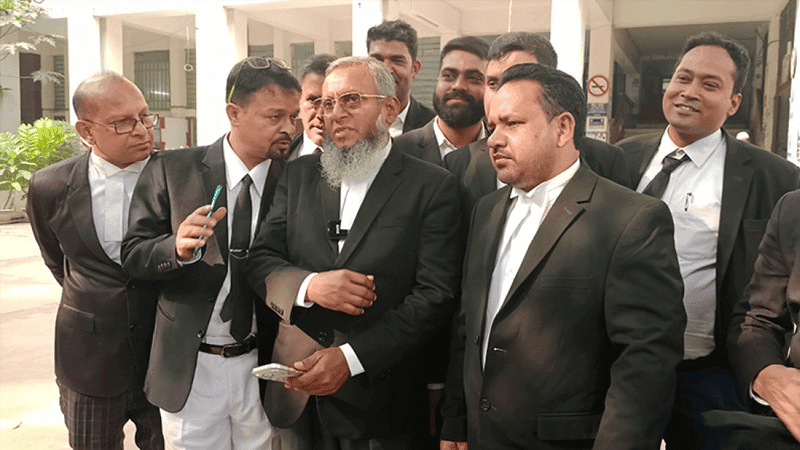 ৭ ফেসবুক পেজের বিরুদ্ধে মামলা করলেন ছাত্রদল নেত্রী