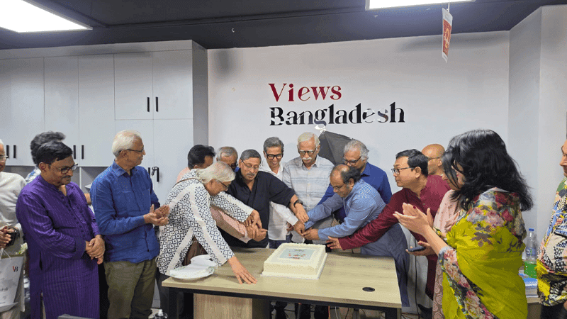 ভিউজ বাংলাদেশ লেখক সম্মিলনী: ঈদসংখ্যার ভূয়সী প্রশংসায় লেখক ও পাঠক