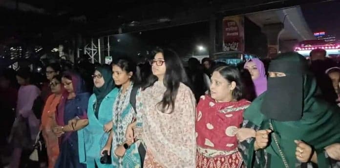 শেখ হাসিনার মৃত্যুদণ্ড দ্রুত কার্যকরের দাবিতে এনসিপির গণমিছিল