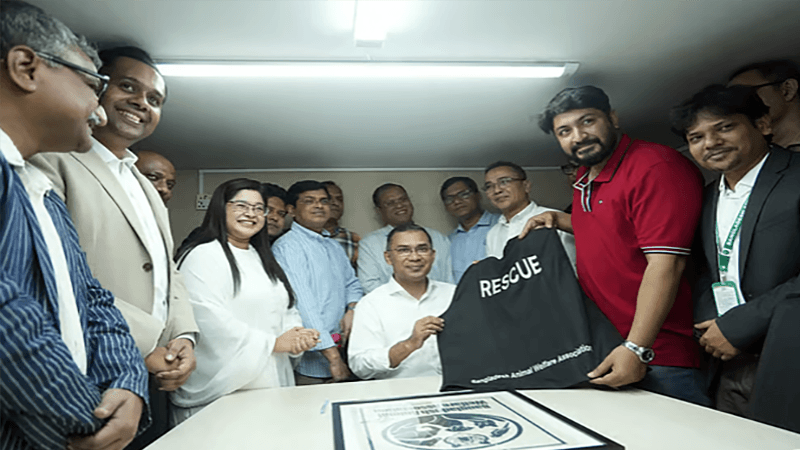 বনানীতে ফ্রি অ্যানিমেল ক্লিনিকের উদ্বোধন করলেন তারেক রহমান