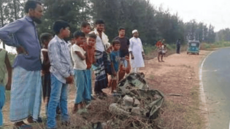 টেকনাফ মেরিন ড্রাইভ সড়কে দুর্ঘটনায় পর্যটক নিহত