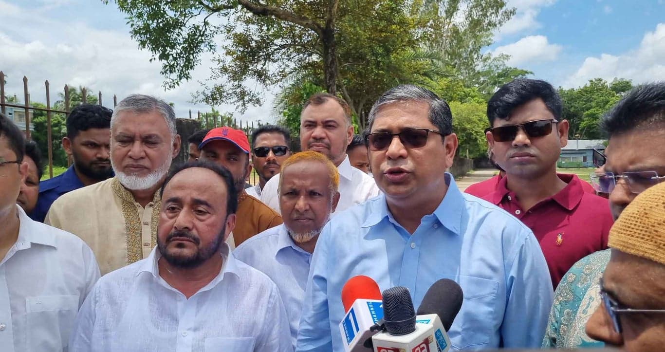 ঢাকার চারপাশে ৮ লেনের সড়ক নির্মাণের পরিকল্পনা করছে সরকার: স্থানীয় সরকার প্রতিমন্ত্রী