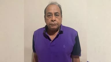 জিয়াউর রহমান হত্যা মামলার আসামি মেজর (অব.) মোজাফফর হোসেনকে সেনানিবাসে হস্তান্তর