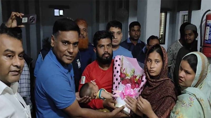 ঠাকুরগাঁও হাসপাতাল থেকে চুরি হওয়া শিশু গাজীপুরে উদ্ধার