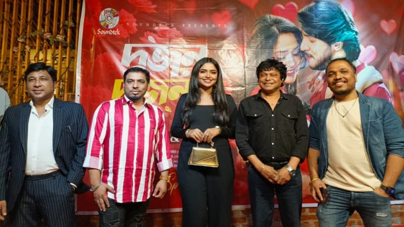 ভালোবাসা দিবসে মুক্তি পাচ্ছে  হিমি ও রাফির ‘দুজন দুজনার’