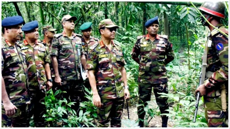 যশোর সফরে সেনাপ্রধান