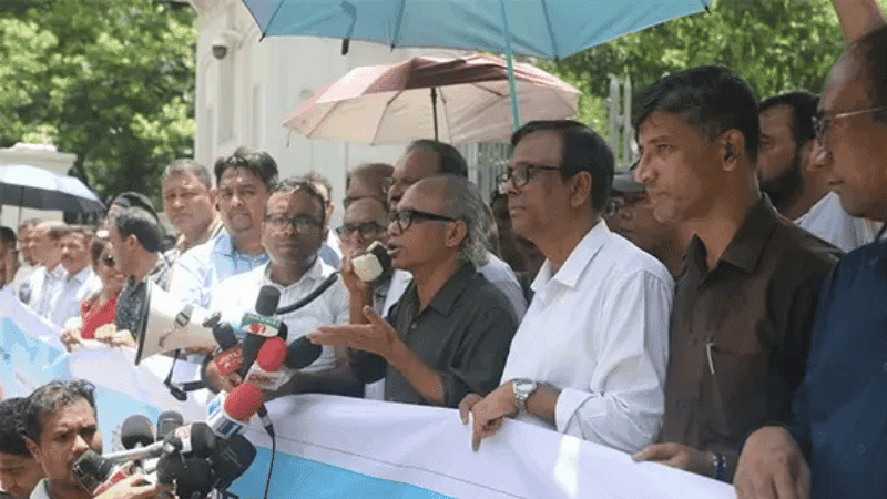 আপিল বিভাগের এজলাসে সাংবাদিকদের প্রবেশাধিকার প্রত্যাহারের দাবি