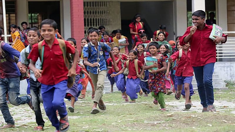 আজ থেকে টানা ৪০ দিন বন্ধ থাকবে স্কুল