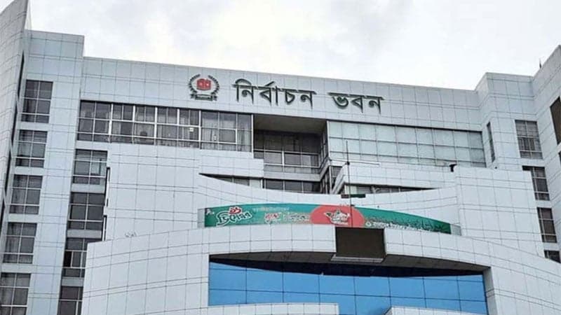 এবার ৬৫০ পুলিশ সদস্যের বদলিতে ইসির সম্মতি